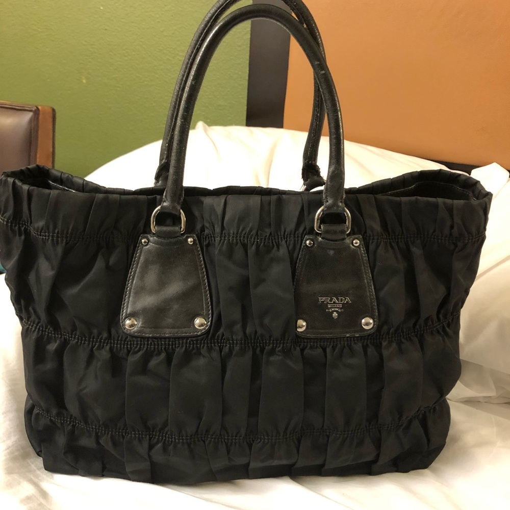 Authentic crumble nylon leather Prada big totes bag black